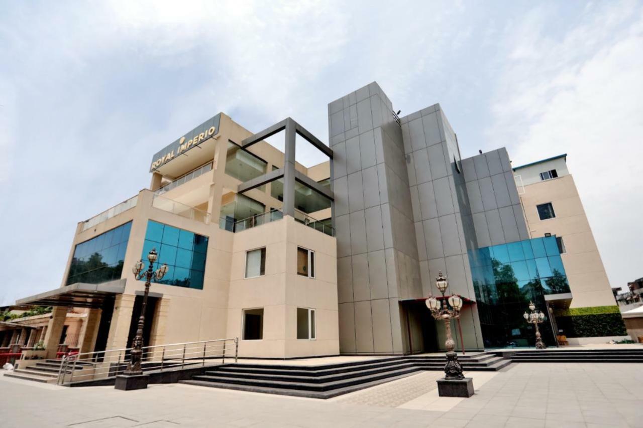 Royal Imperio Hotel Faridabad Luaran gambar