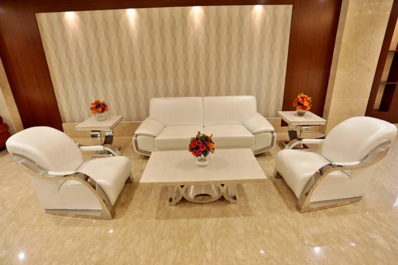 Royal Imperio Hotel Faridabad Luaran gambar