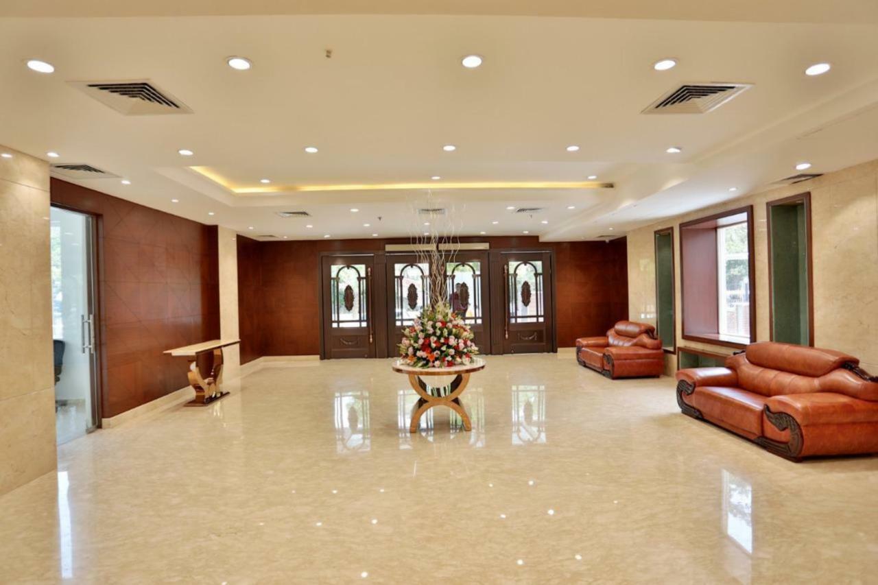 Royal Imperio Hotel Faridabad Luaran gambar
